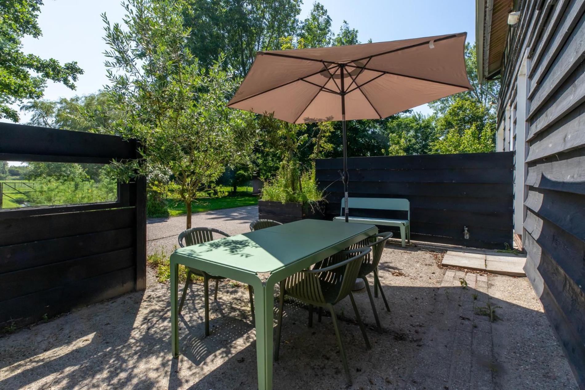 Bovenappartement Kon. Emmaweg 6, Vrouwenpolder Luaran gambar